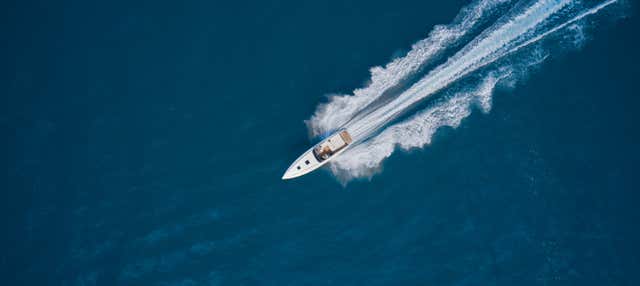 Noleggio motoscafi senza patente a Playa de Santiago