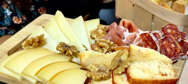 Tour di Pontevedra + Degustazione di vini con stuzzichini