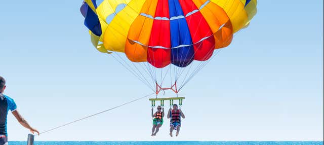 Parasailing a Puerto del Carmen