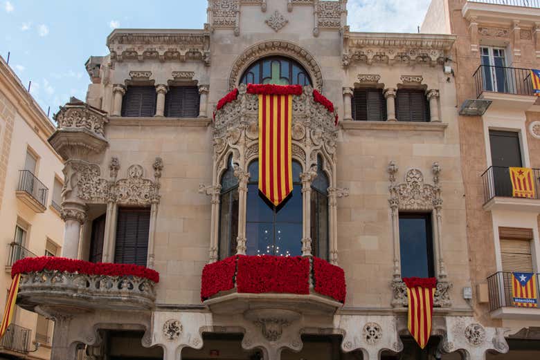 Tour por el Reus modernista - Reserva online en Civitatis.com