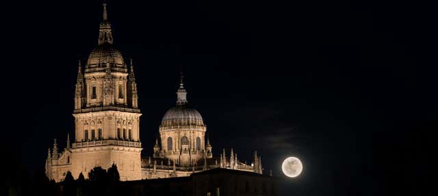 Free tour noturno por Salamanca