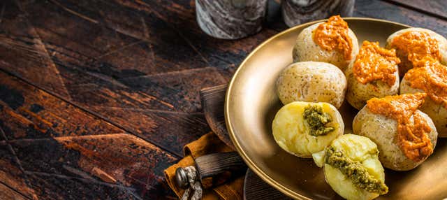 Degustazione di vini canari con stuzzichini