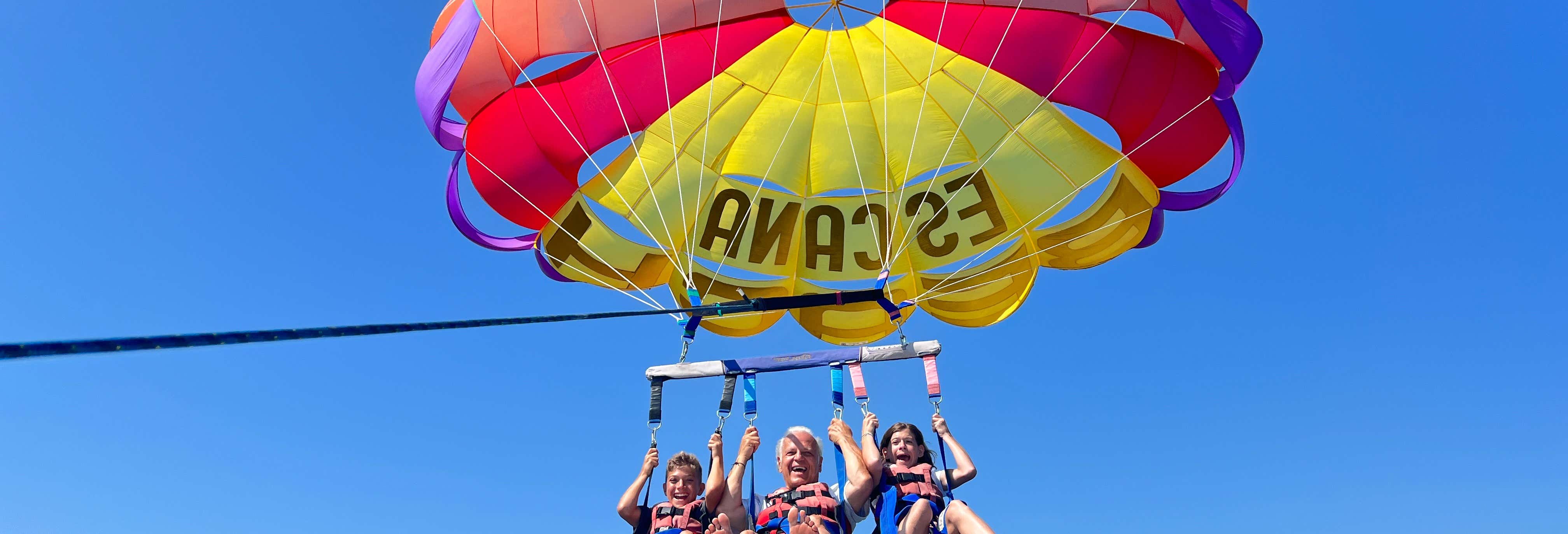 Parasailing in Santa Eulalia del Río