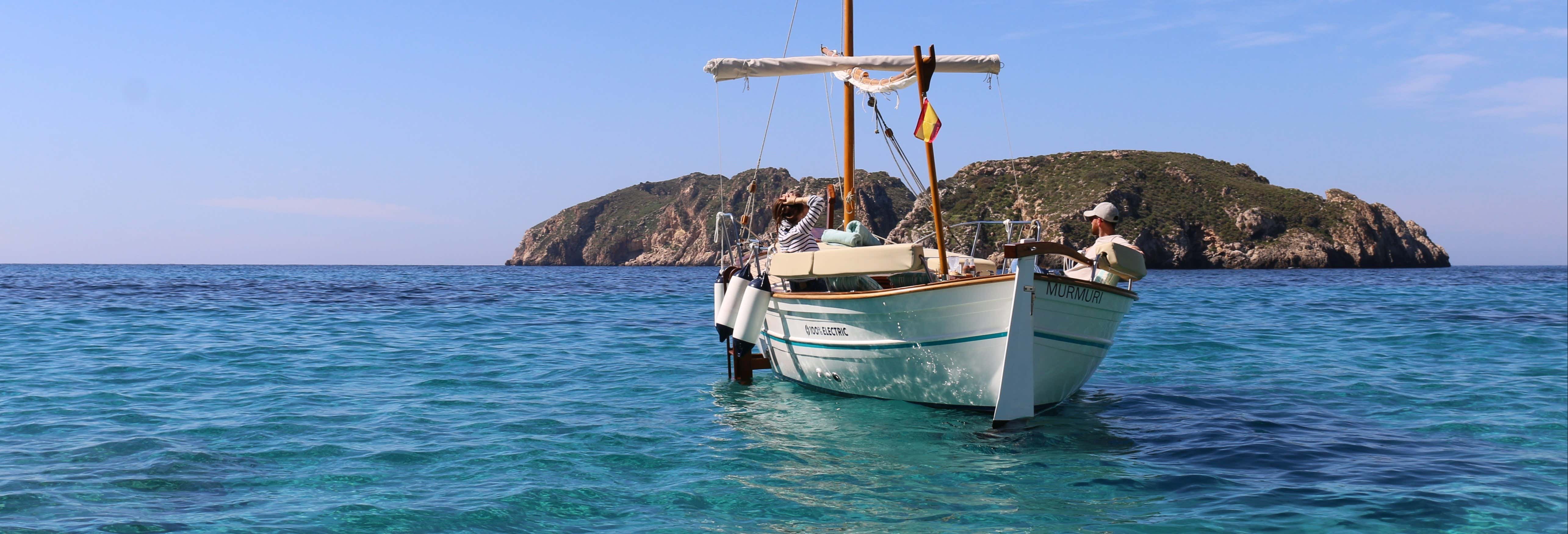 Alquiler de llaüt con patrón en Santa Ponsa
