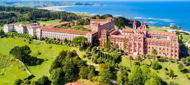 Escursione ad Altamira, Santillana del Mar, Comillas e il Capricho di Gaudí