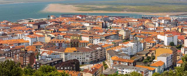 Excursión a Santoña y el Museo de la Anchoa + Laredo