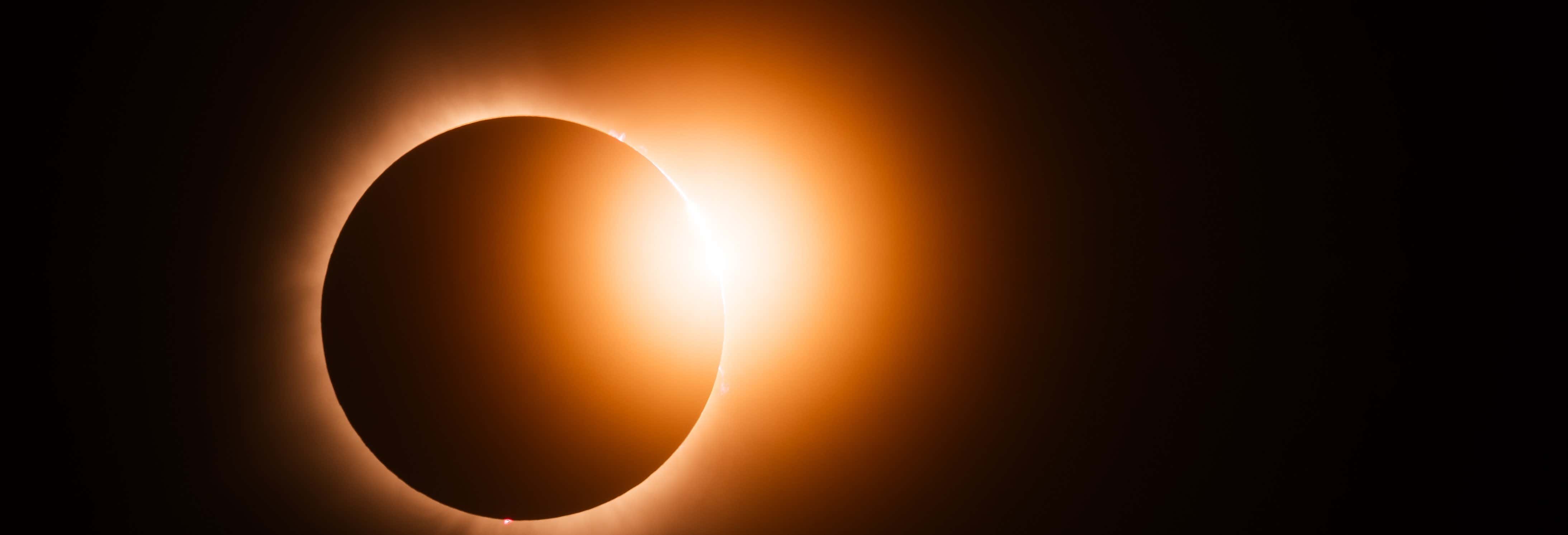 Escursione per vedere l'eclissi solare 2026