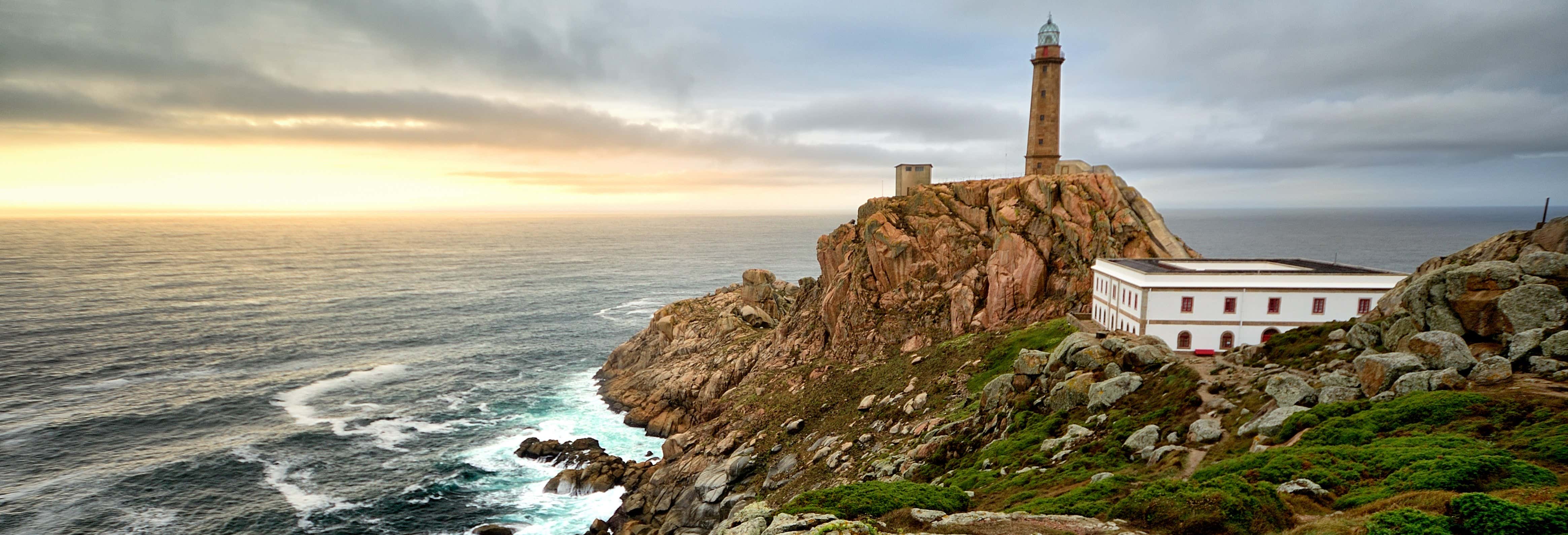 Finisterre, Muxía & Cape Vilan + Boat Trip