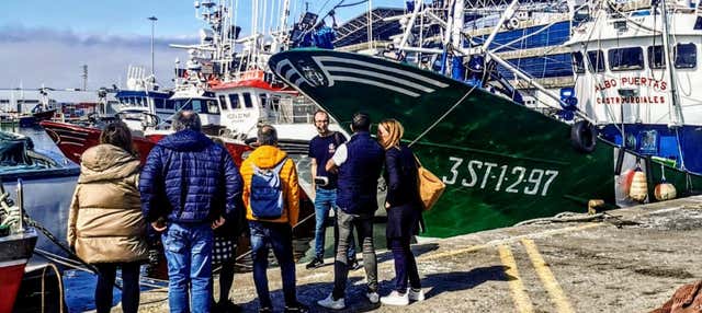 Tour del porto e del mercato del pesce di Santoña + Museo dell'Acciuga