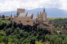 Segovia Guided Tour + Alcazar