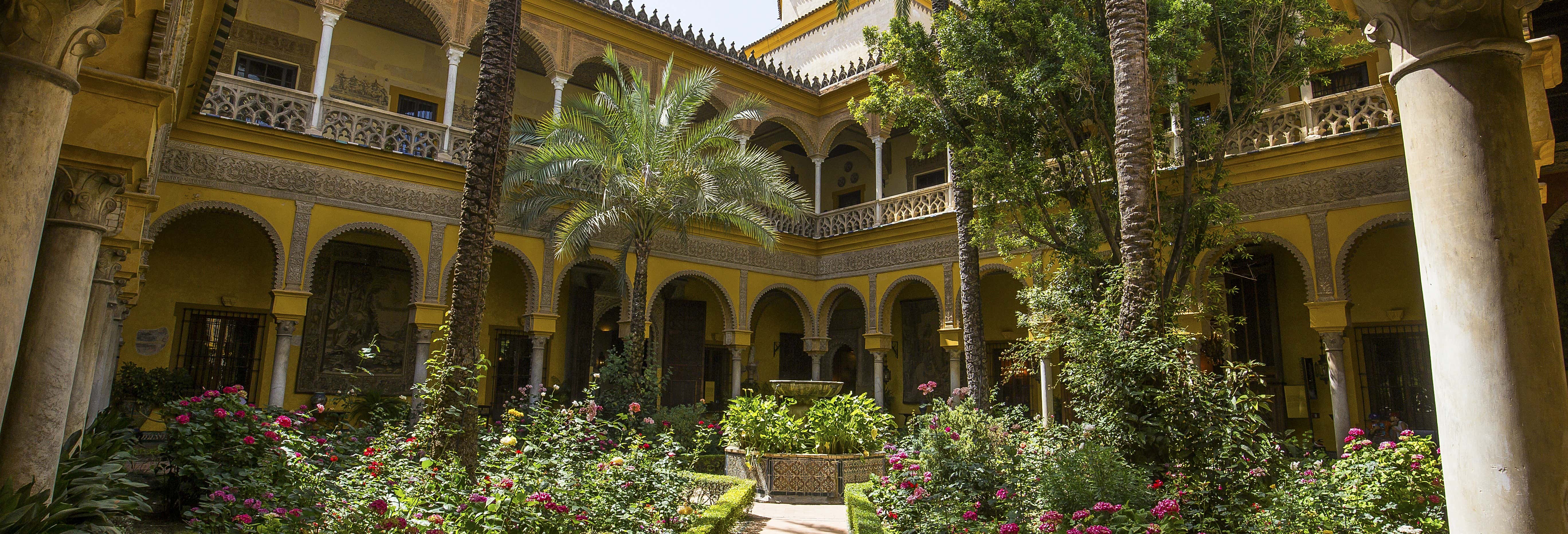 Tour of Macarena + Palacio de las Dueñas