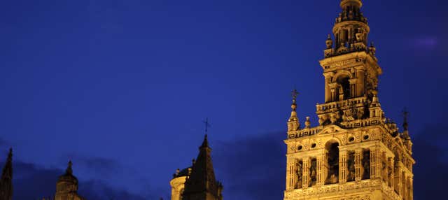 Visita serale alla cattedrale di Siviglia+ Spettacolo di luci e suoni