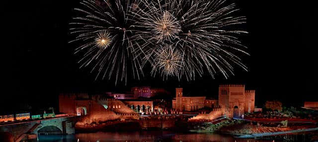Puy Du Fou & El Sueño de Toledo Tickets + Bus From Toledo