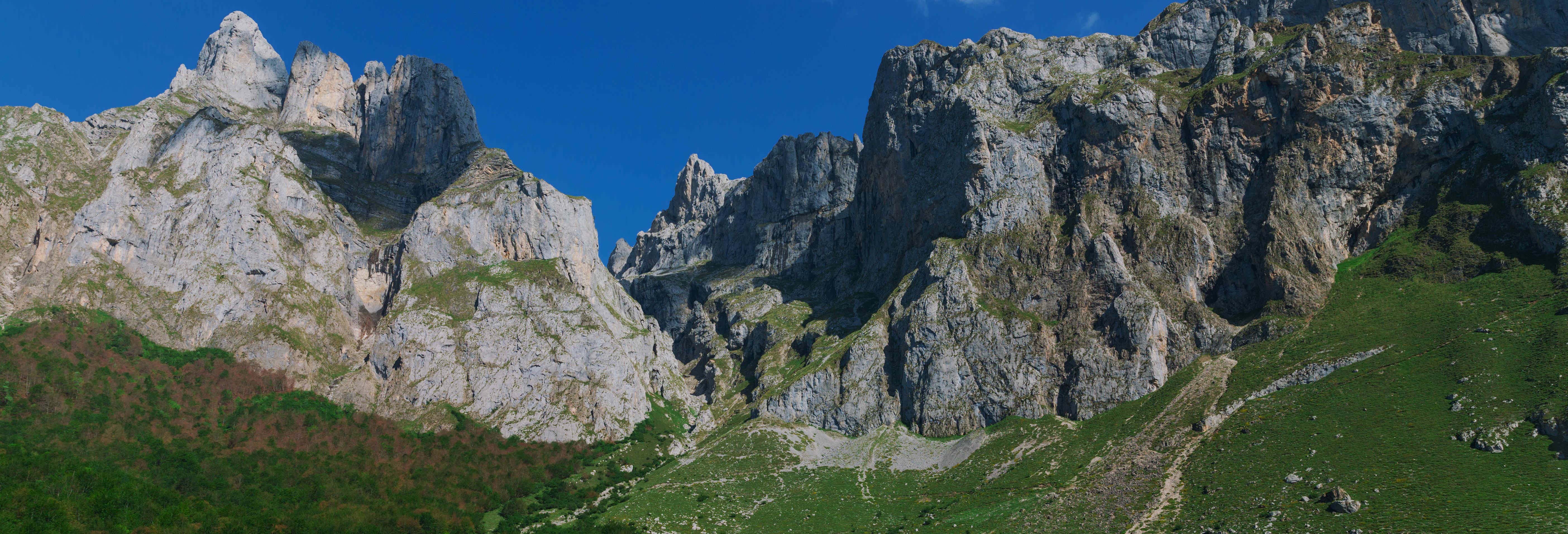 Picos de Europa Hike & Hermida Spa Experience