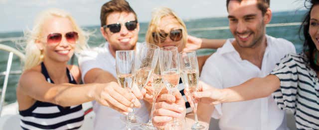 Fête sur un bateau à Valence avec déjeuner