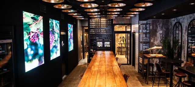 Pranzo o cena al ristorante  Jero Catedral con degustazione di vino