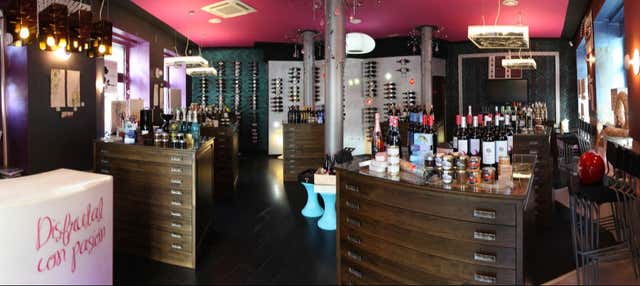 Degustazione di vino e formaggi alla vinoteca Señorita Malauva