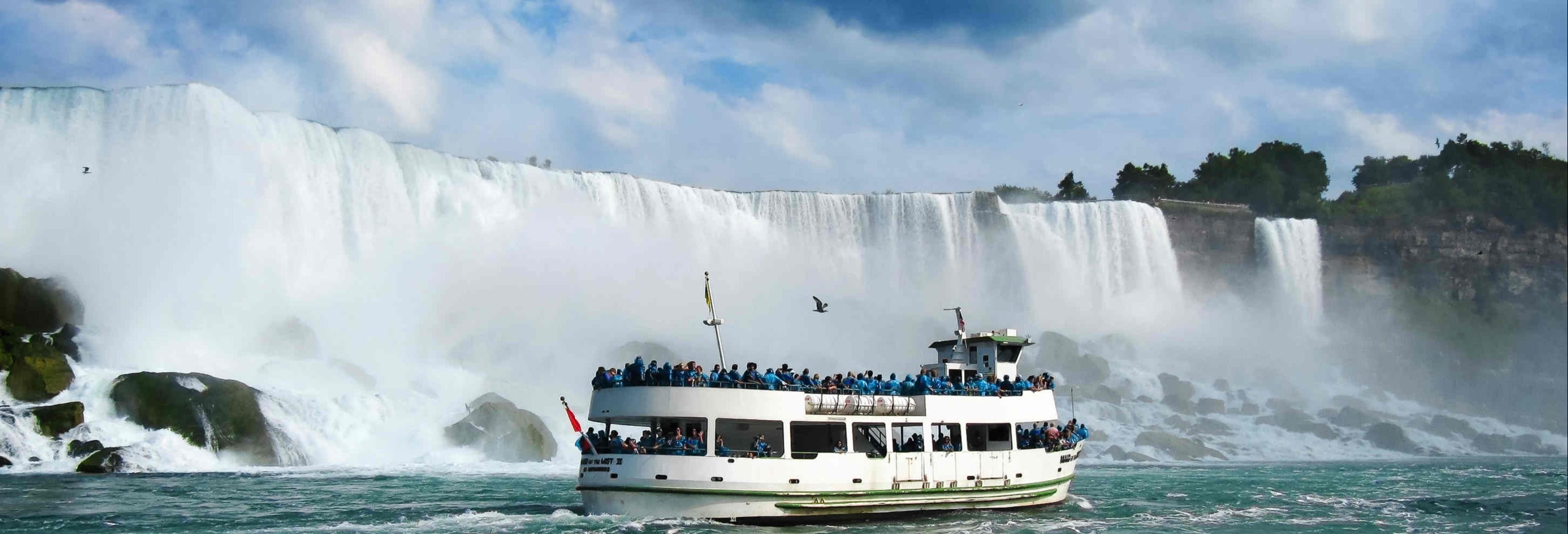 Niagara Falls Tour & Maid of the Mist Boat Trip
