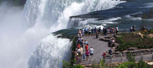 Tour por las Cataratas del Niágara + Entrada a la Cueva de los Vientos