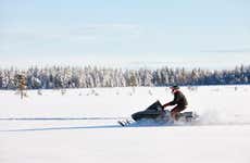 Fairbanks Snowmobile Tour