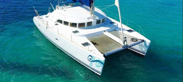 Paseo en catamarán por Fajardo