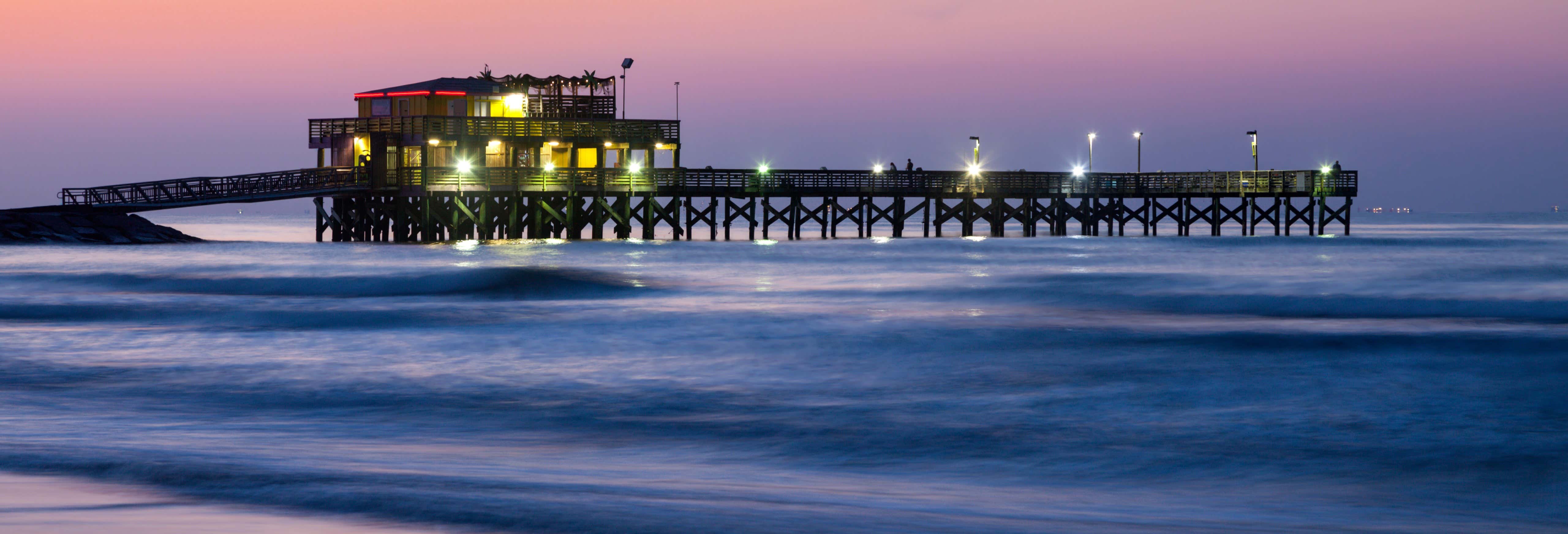 Giro in barca al tramonto con musica a bordo