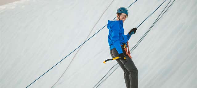 Arrampicata sul ghiaccio sul ghiacciaio Matanuska