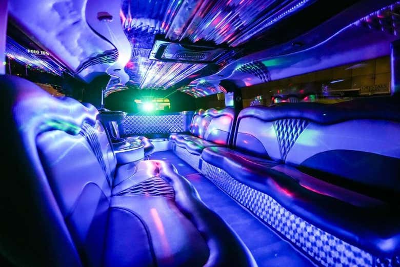 Imagen de Paseo privado en limusina por Las Vegas + Entrada a una discoteca