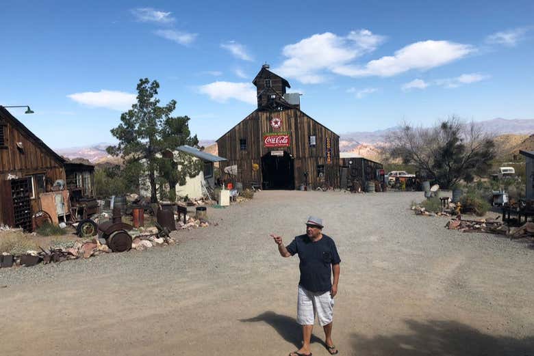 Imagen de Excursion a Seven Magic Mountains, Nelson y Pioneer Saloon