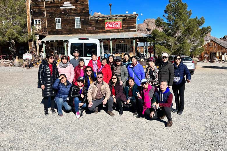 Imagen de Excursion a Seven Magic Mountains, Nelson y Pioneer Saloon