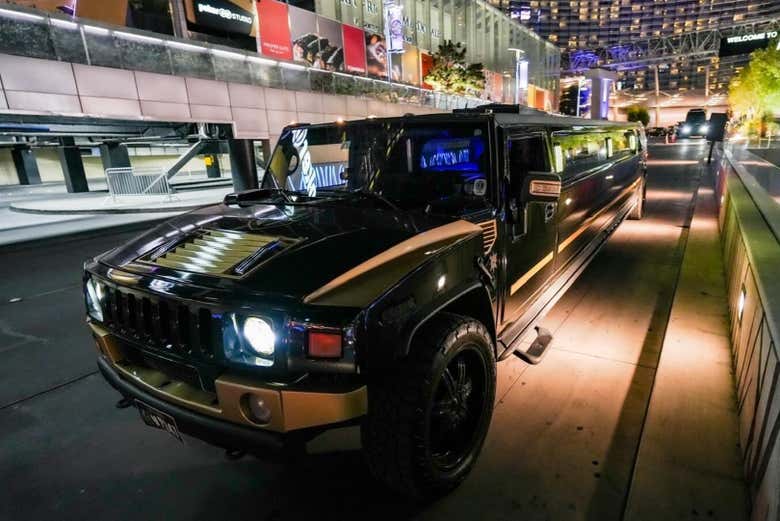 Imagen de Paseo privado en limusina por Las Vegas + Entrada a una discoteca