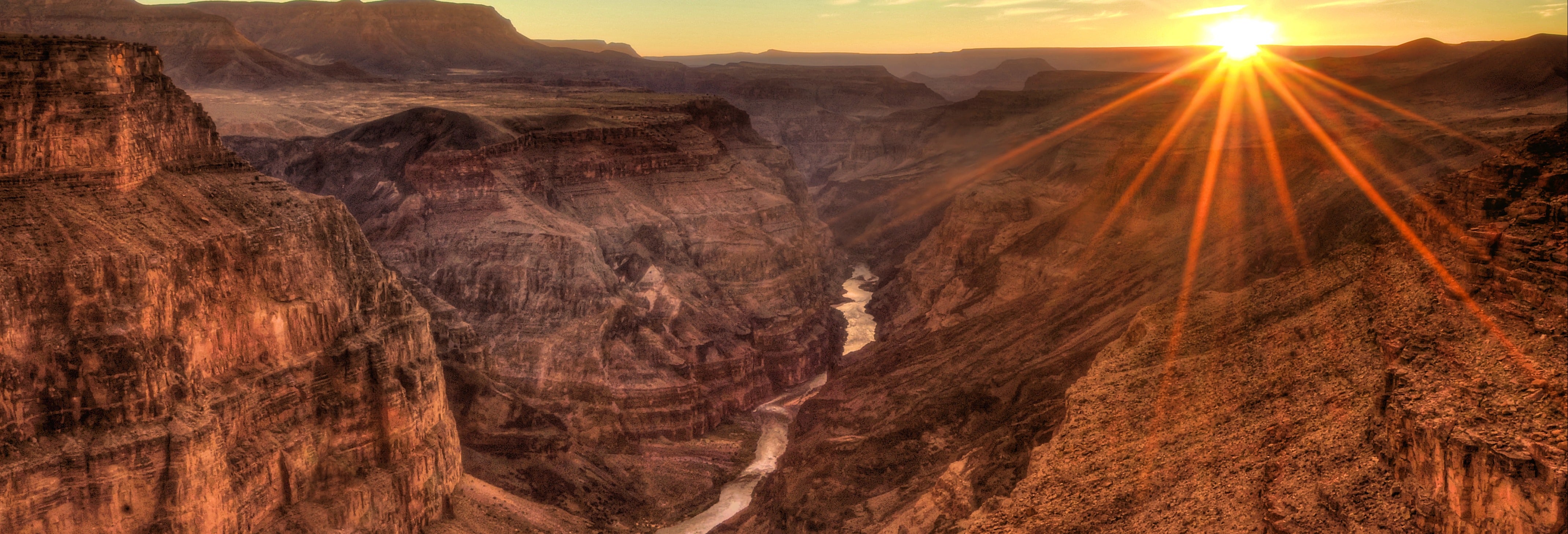 Excursão ao Grand Canyon ao entardecer