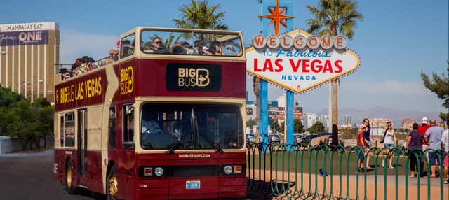 High Roller + Madame Tussauds + Autobus turistico di Las Vegas