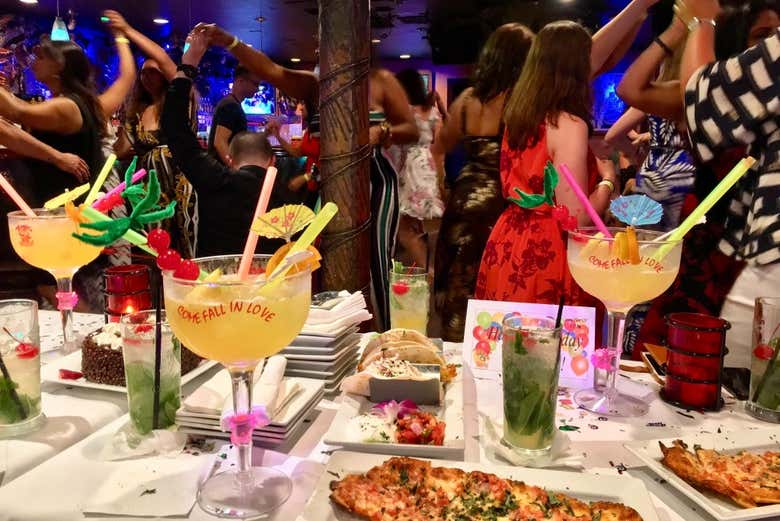 Salsa & Bachata Class + Mango's Nightclub Ticket