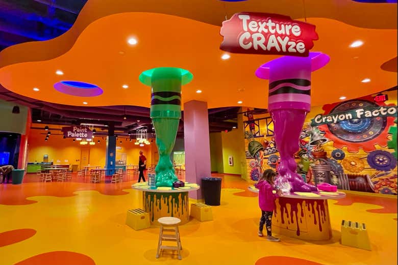 Entrada a Crayola Experience, Mineápolis