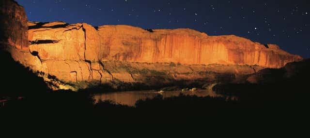 Colorado River Light Show Cruise & Dinner