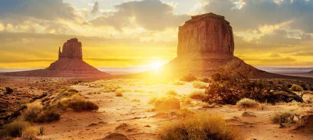 Monument Valley all'alba o al tramonto