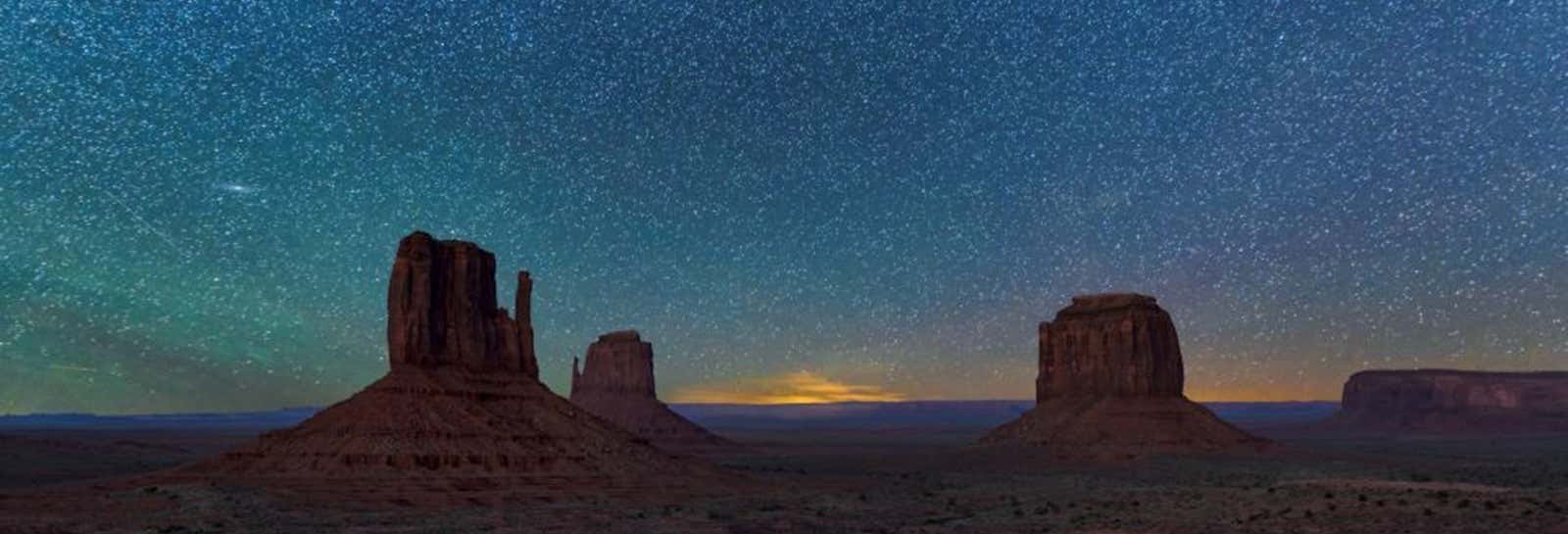 Osservazione astronomica a Monument Valley