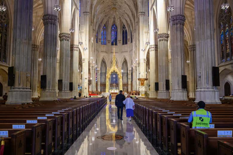 Entrada a la catedral de San Patricio con audioguía