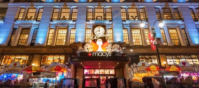 New York Christmas Movie Sites Tour