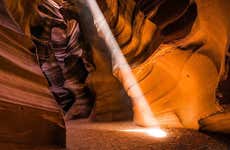 Trilha pelo Upper Antelope Canyon