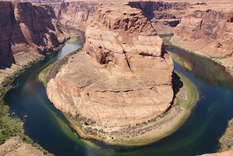 Antelope Canyon & Horseshoe Bend Tour from Phoenix
