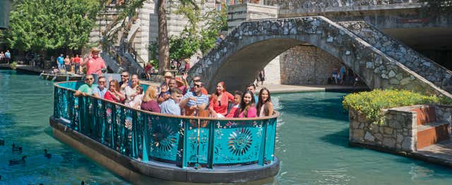 Paseo en barco por el río San Antonio