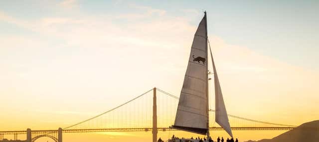 Giro in catamarano al tramonto