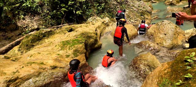 Torrentismo alle Cascate di Kawasan