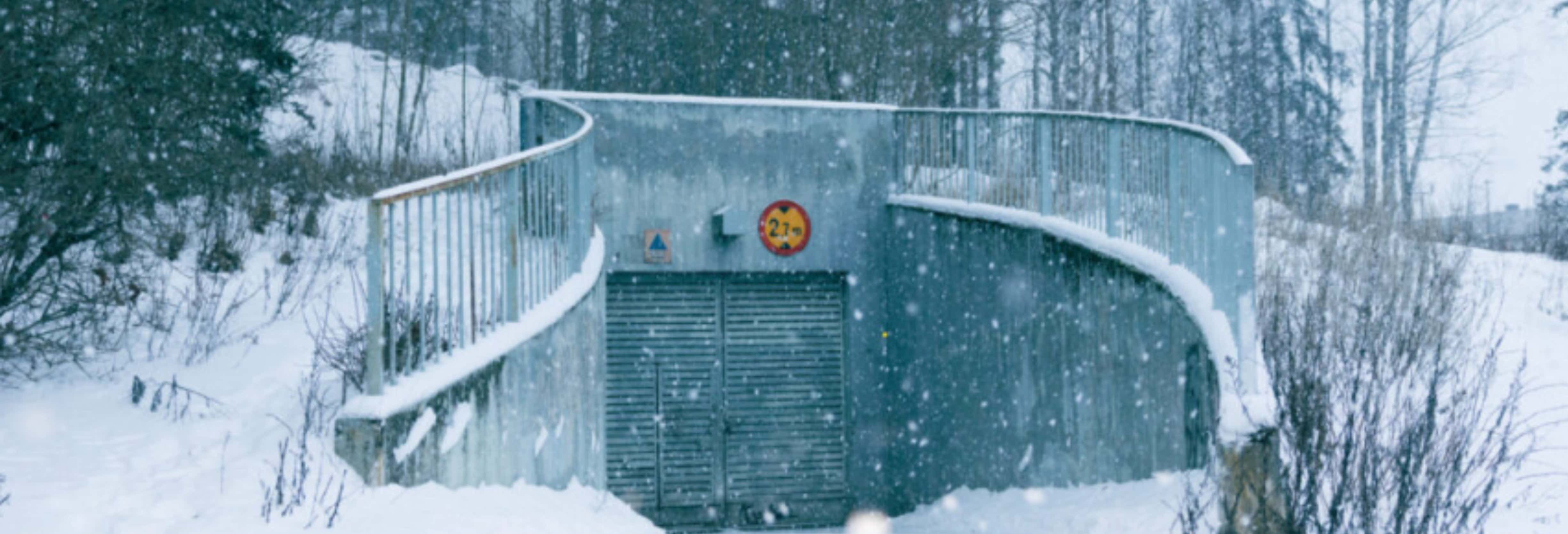Tour por los búnkeres y refugios subterráneos de Helsinki