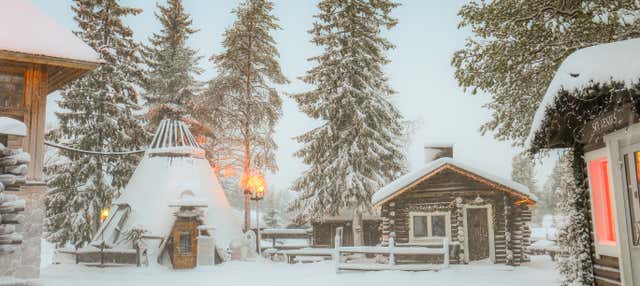 Escursione al villaggio di Babbo Natale in motoslitta