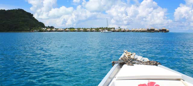 Crociera a Bora Bora in canoa polinesiana