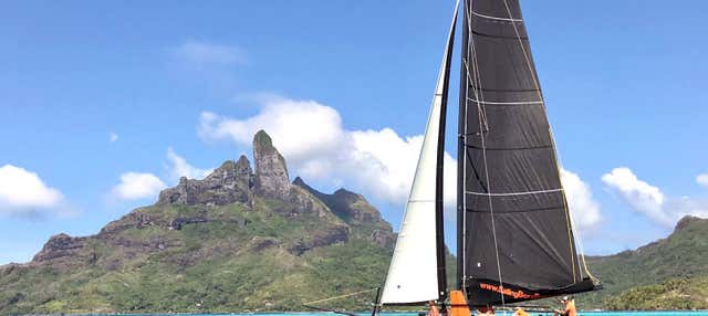 Giro in catamarano a Bora Bora