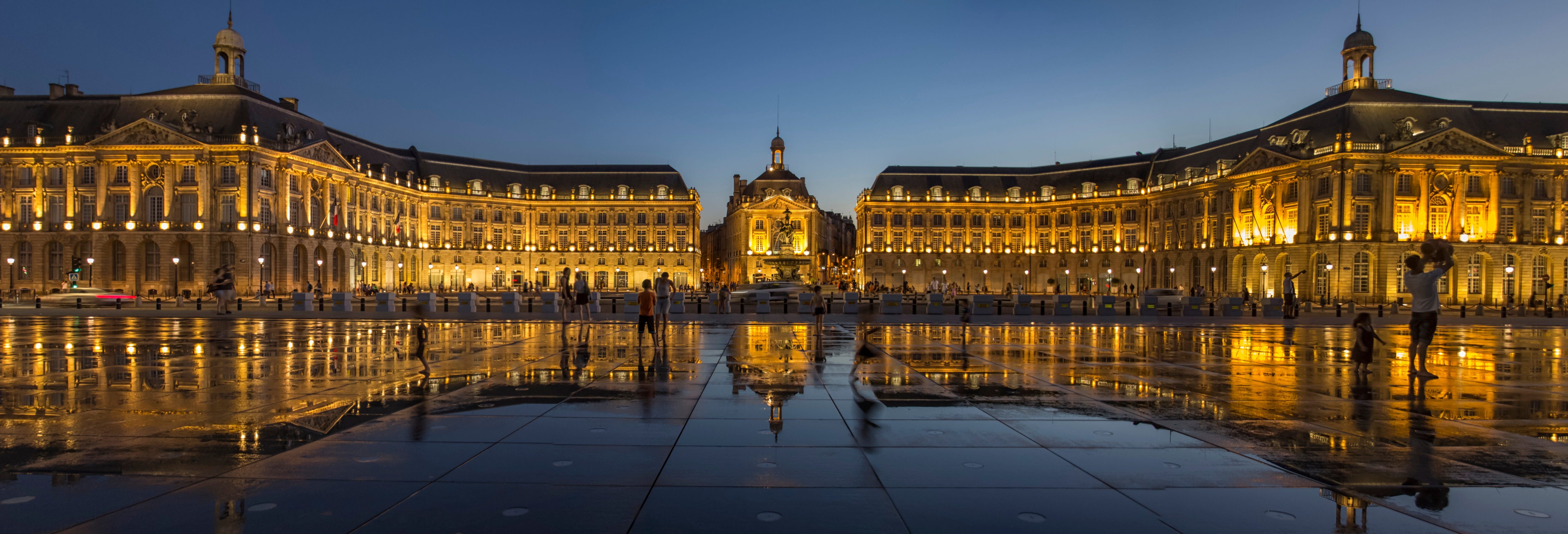 Night Tour of Bordeaux